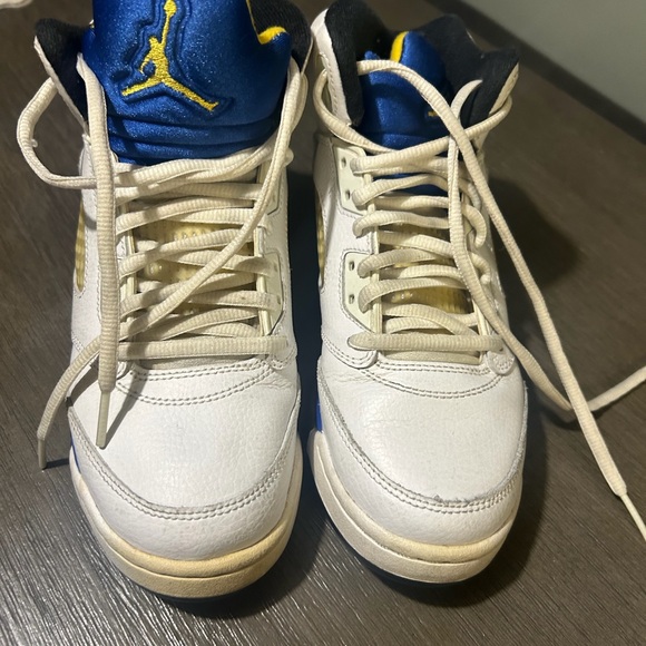 Jordan Kids White and Blue Sneakers - Picture 2 of 6